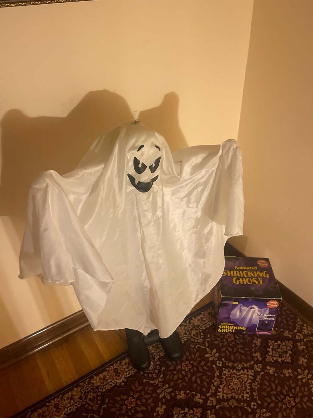 Gemmy RARE 3ft Animated Shrieking Ghost Halloween Decor Sound Activated